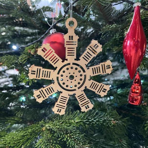 WOODEN ENGINE CHRISTMAS DECORATION