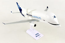 Load image into Gallery viewer, SKYMARKS AIRBUS BELUGA XL 1/200
